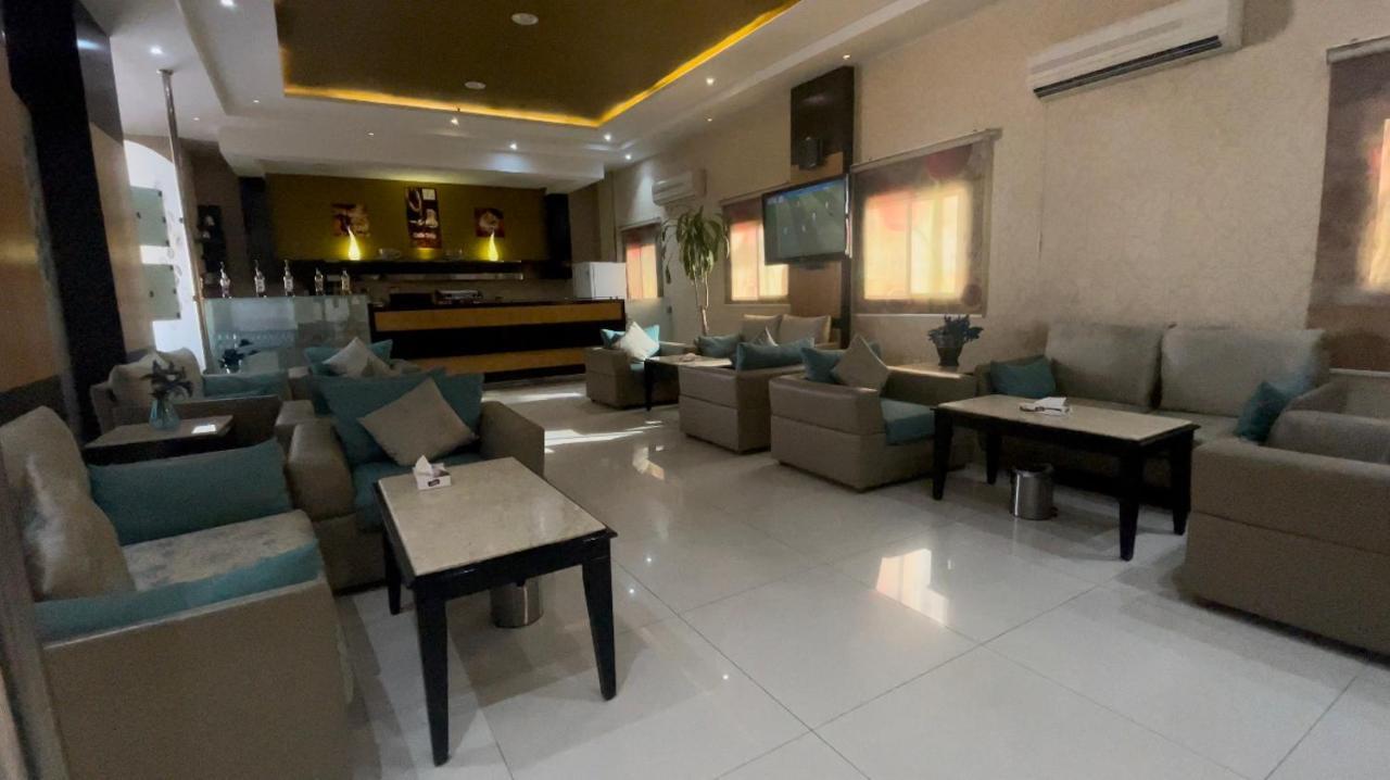 Tulip Al Rawdah Aparthotel Riaad Buitenkant foto