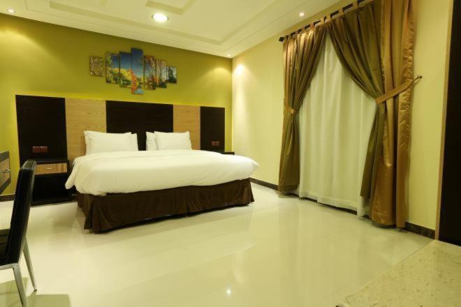 Tulip Al Rawdah Aparthotel Riaad Kamer foto