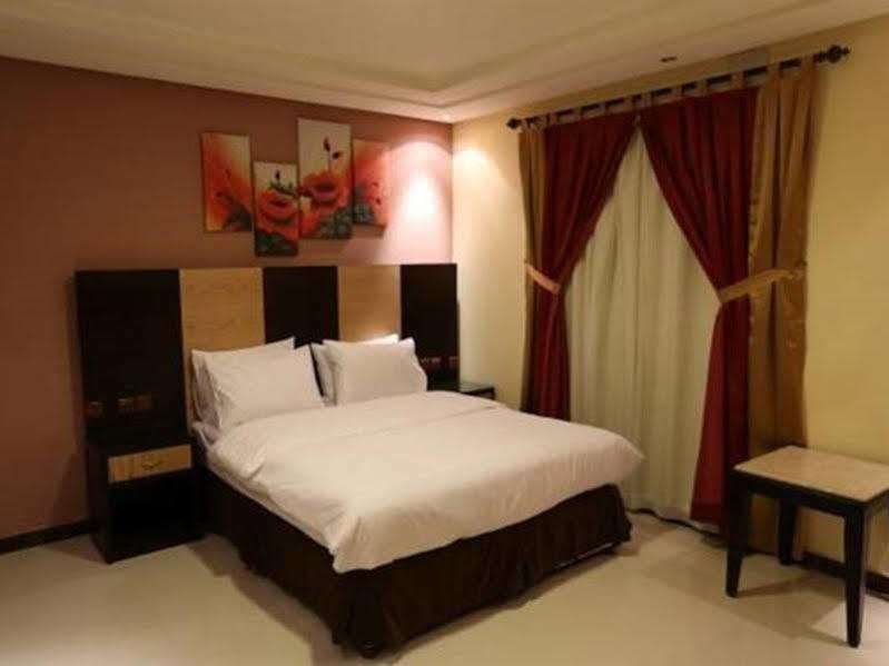 Tulip Al Rawdah Aparthotel Riaad Buitenkant foto